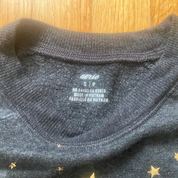 Aerie Dreamy Soft Sweatshirt Dark Charcoal Grey with Gold Star Pattern - Picture 5 of 9